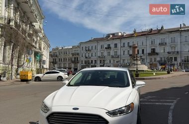 Седан Ford Fusion 2016 в Одесі