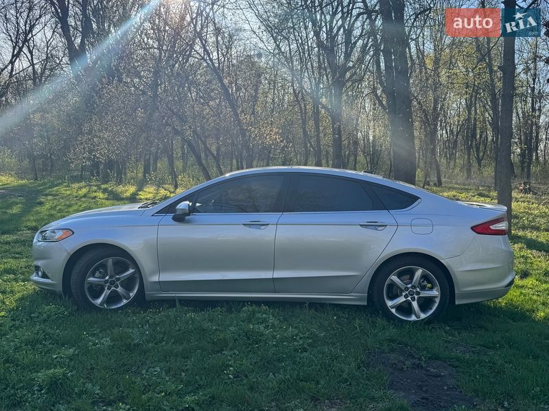 Седан Ford Fusion 2016 в Яготине