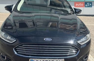 Седан Ford Fusion 2015 в Одесі