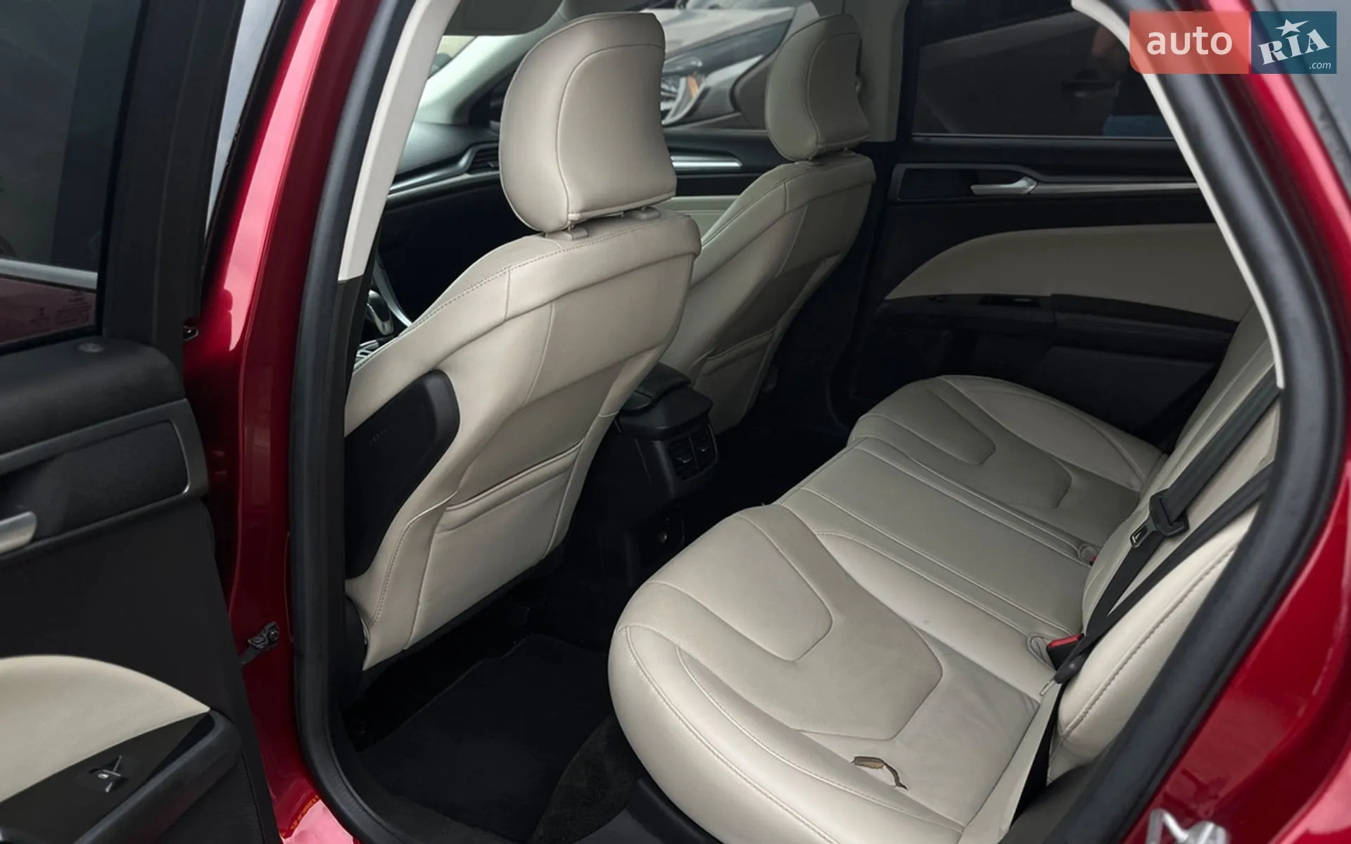 2016 Ford Fusion - мініатюра 26