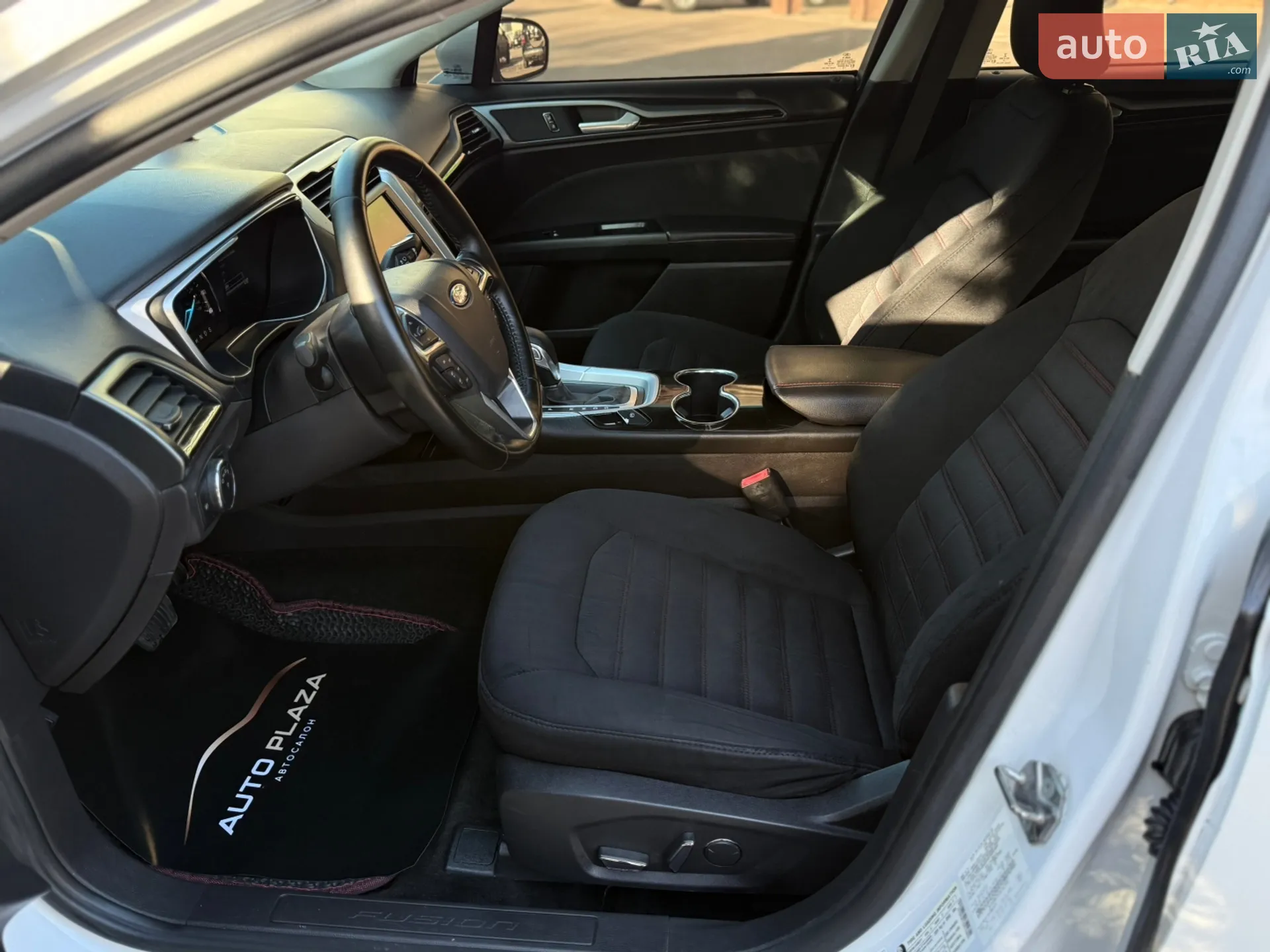 2015 Ford Fusion - мініатюра 38