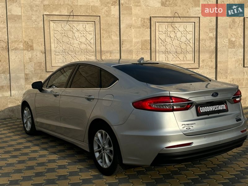 Седан Ford Fusion 2019 в Одессе
