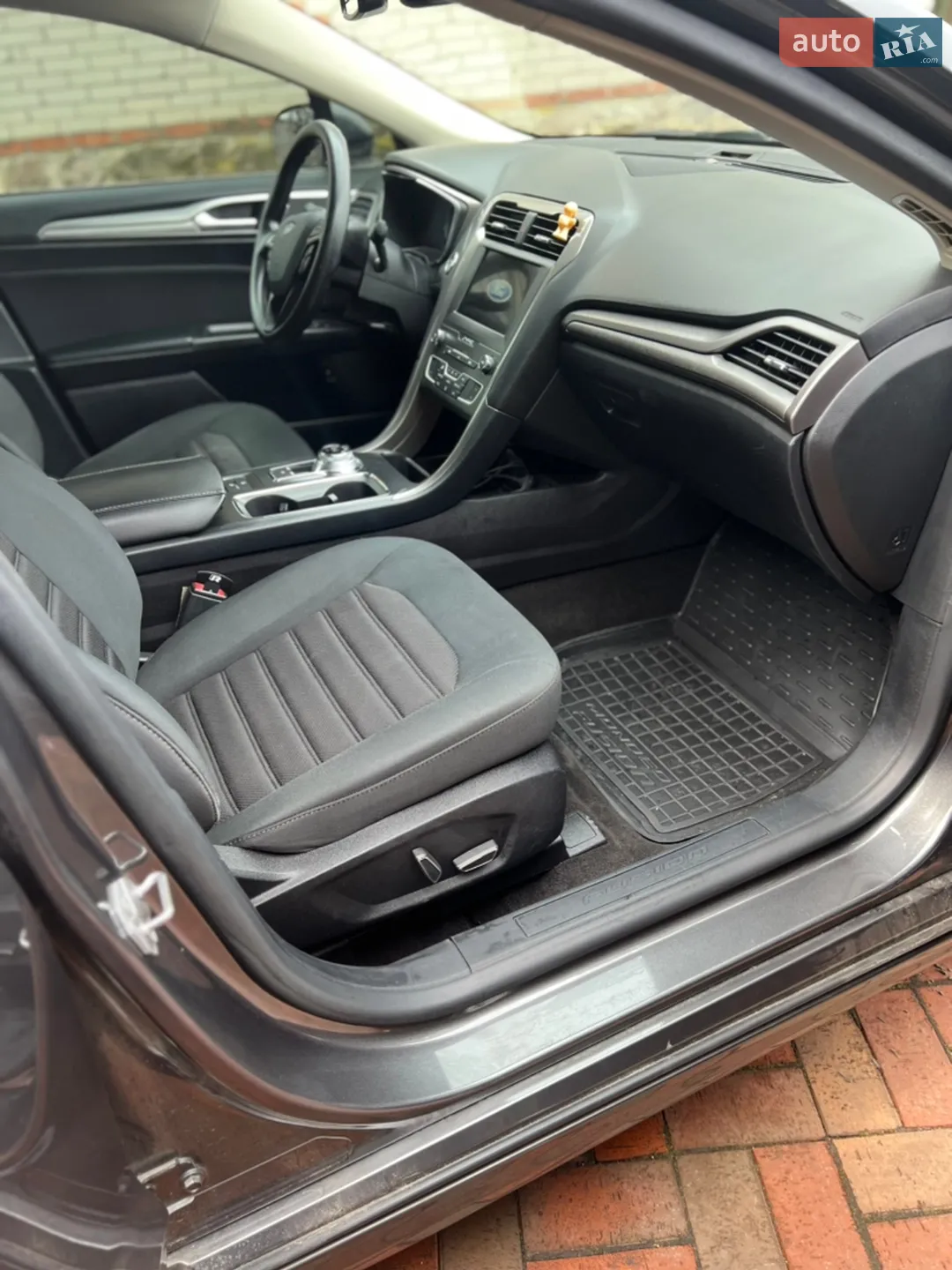 2019 Ford Fusion - мініатюра 18