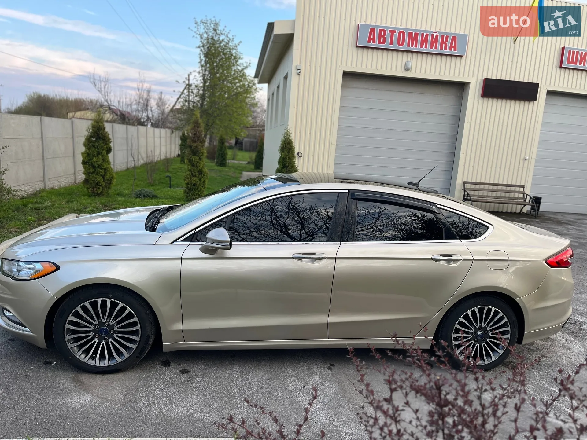 2016 Ford Fusion - мініатюра 5