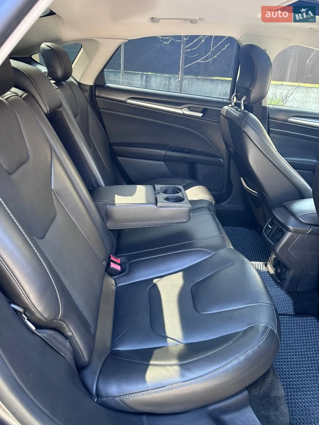 2013 Ford Fusion - мініатюра 26