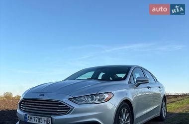 Седан Ford Fusion 2016 в Житомирі