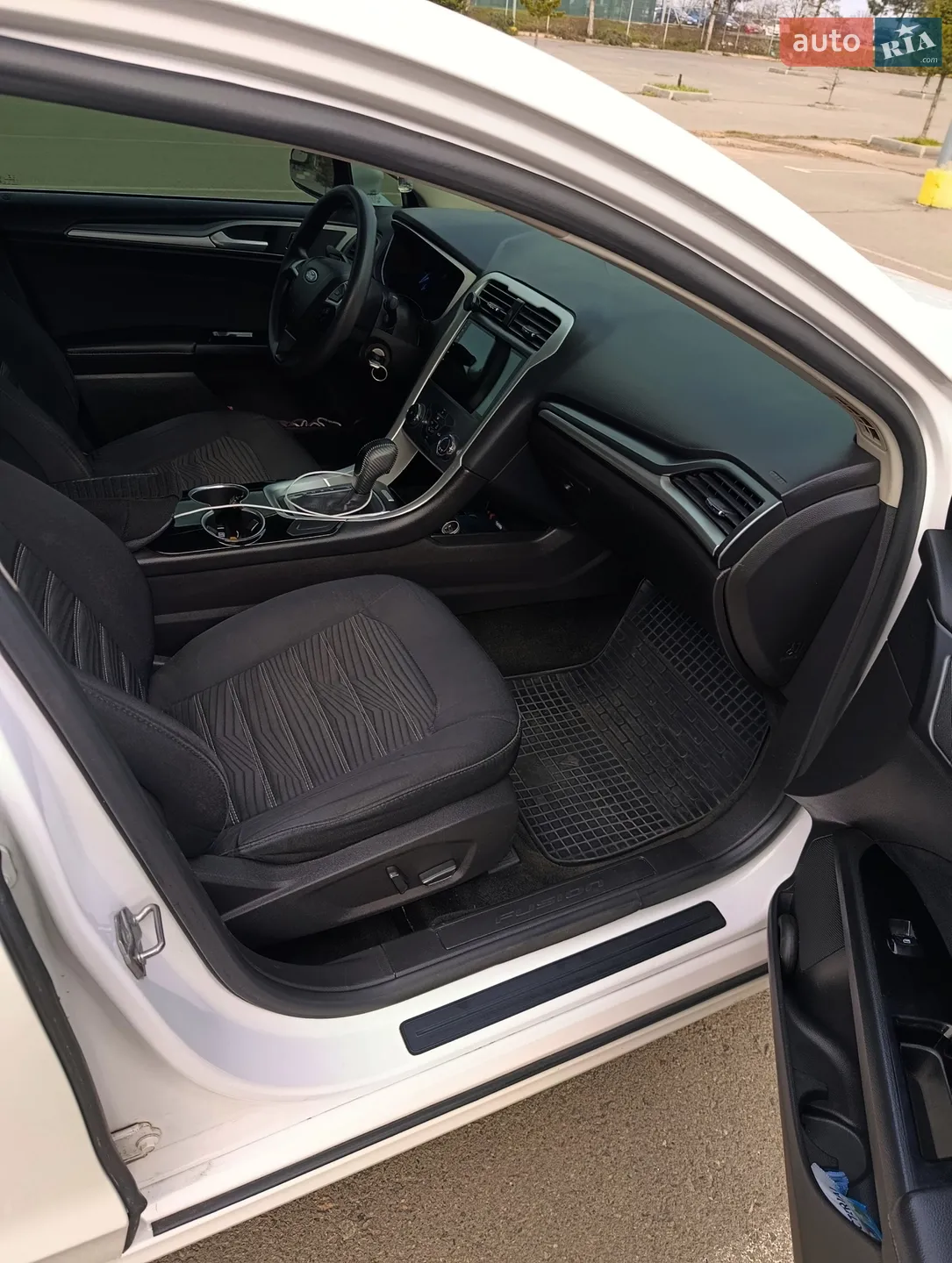 2016 Ford Fusion - мініатюра 19