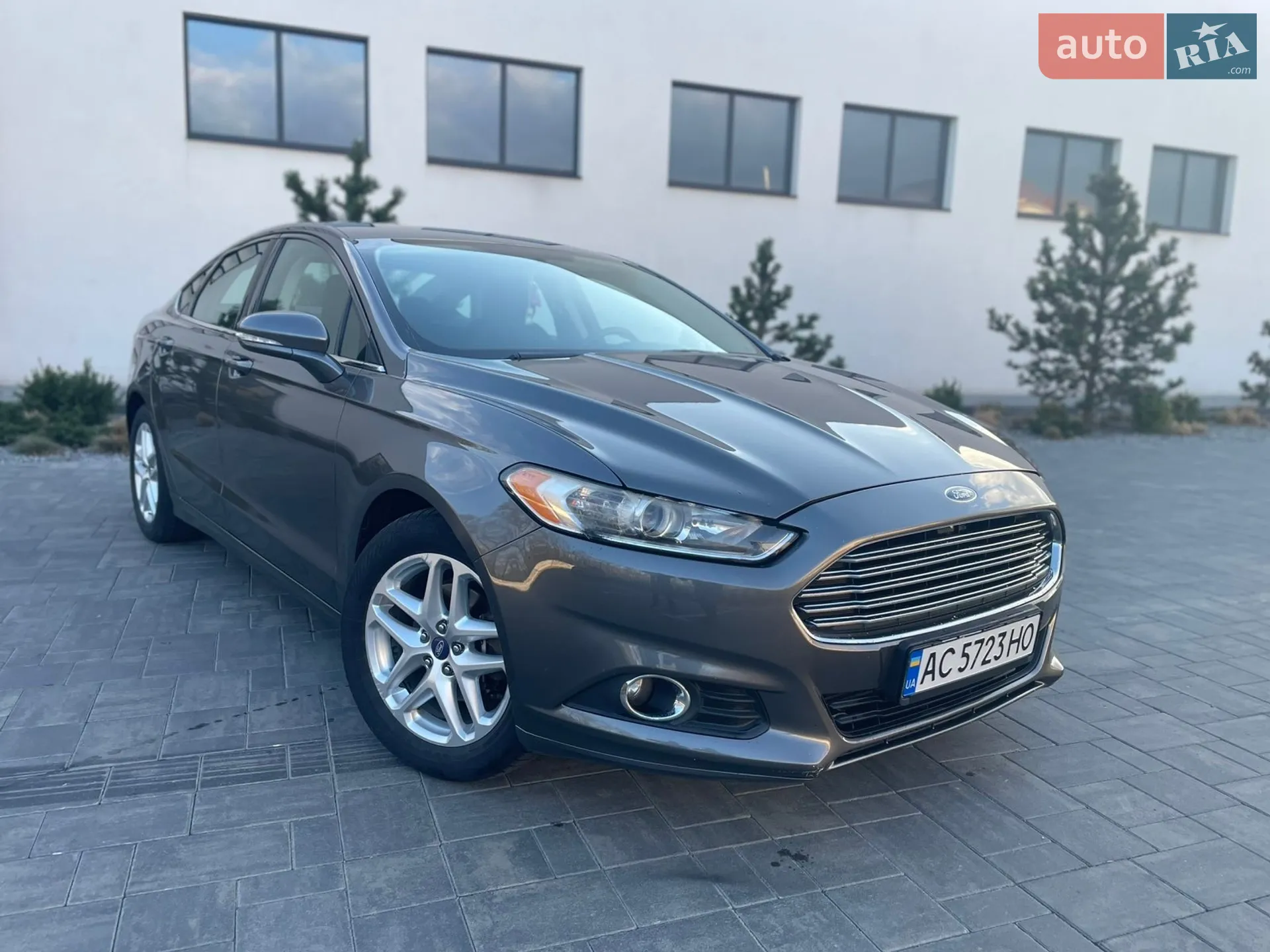 2013 Ford Fusion - мініатюра 2