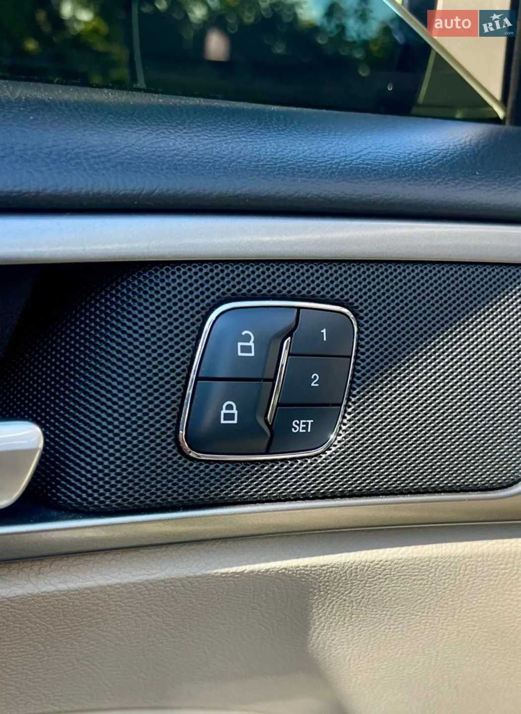 2016 Ford Fusion - мініатюра 72