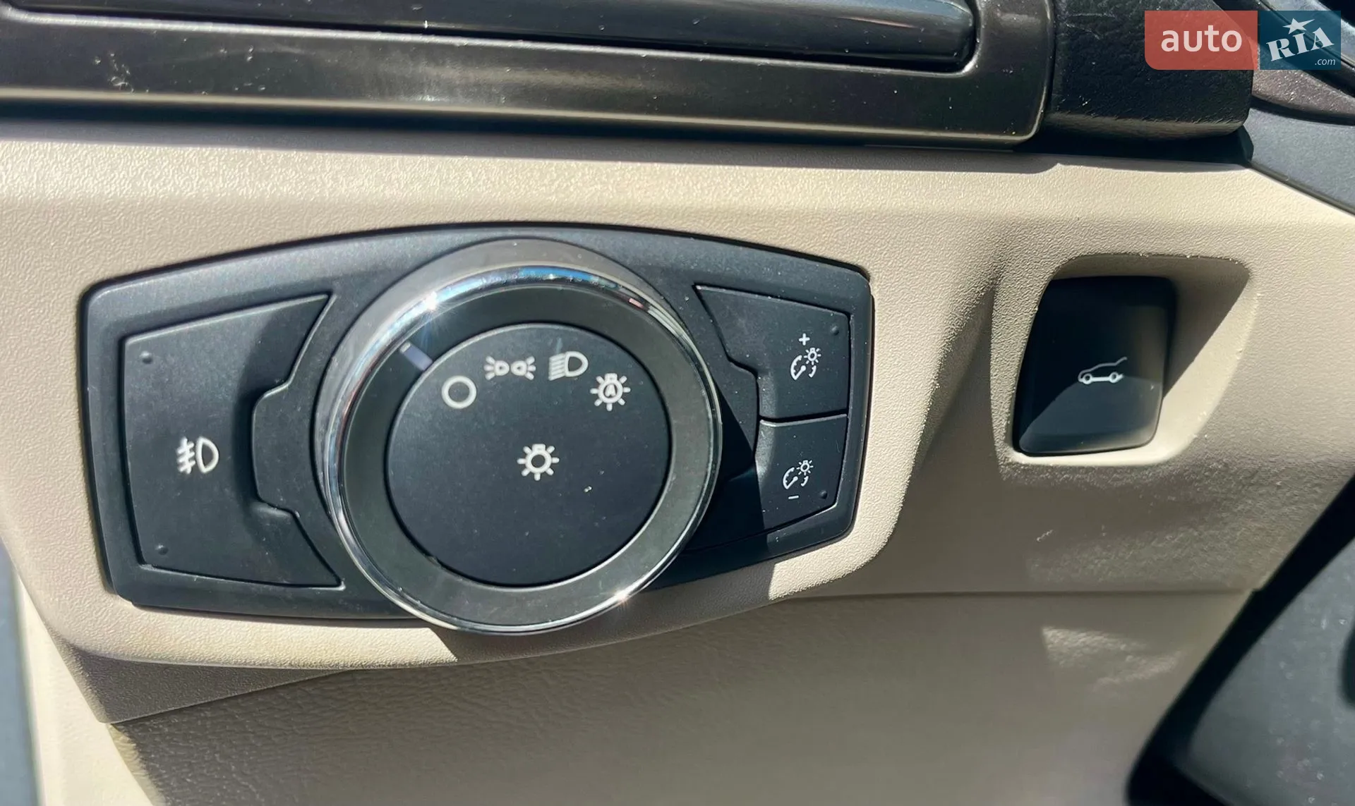 2016 Ford Fusion - мініатюра 74