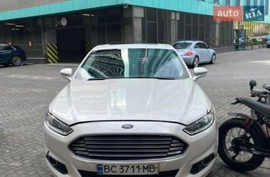 Седан Ford Fusion 2014 в Львові