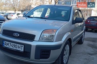 Хетчбек Ford Fusion 2010 в Житомирі