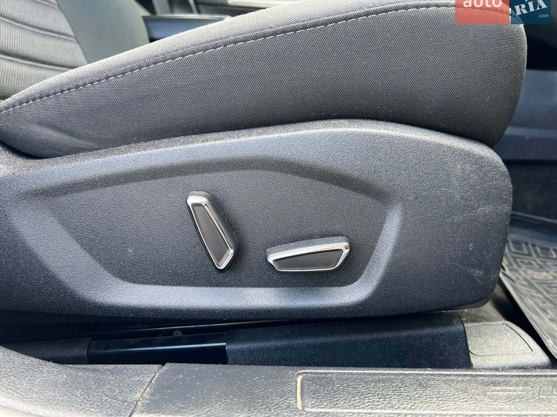 2017 Ford Fusion - мініатюра 41