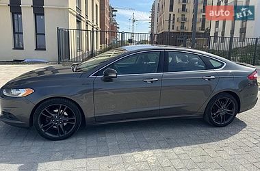 Седан Ford Fusion 2015 в Львове