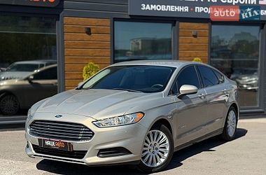 Седан Ford Fusion 2015 в Шептицькому