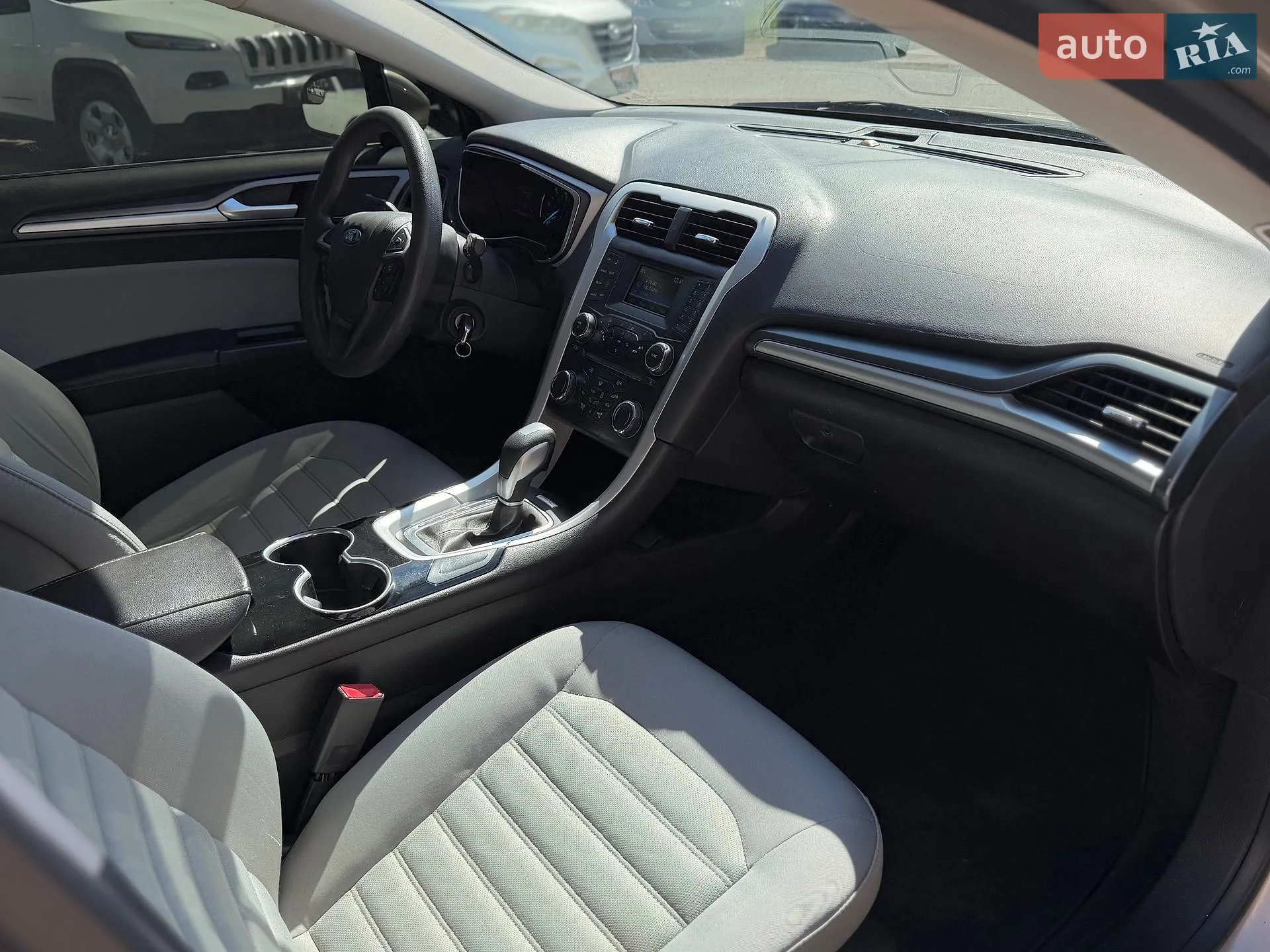 2015 Ford Fusion - мініатюра 28