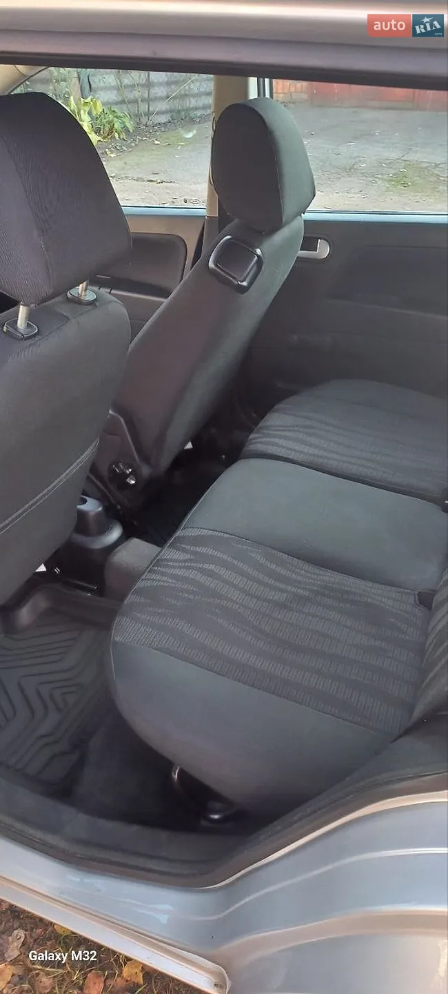 2010 Ford Fusion - мініатюра 9