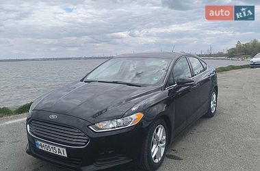 Седан Ford Fusion 2015 в Одесі