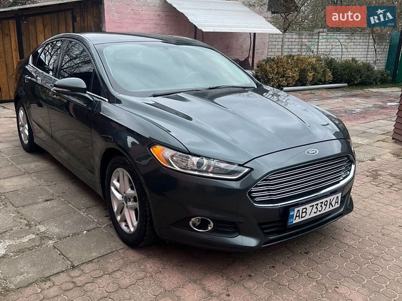Седан Ford Fusion 2015 в Чернігові