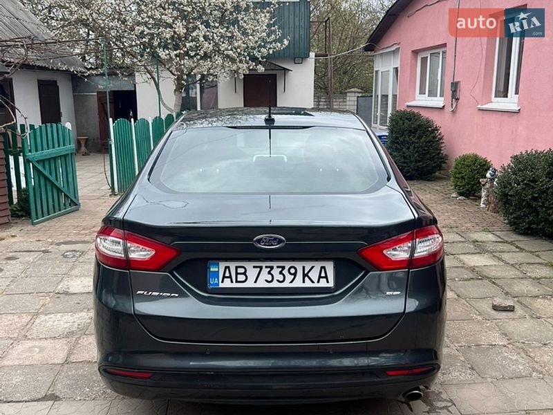 Седан Ford Fusion 2015 в Чернігові