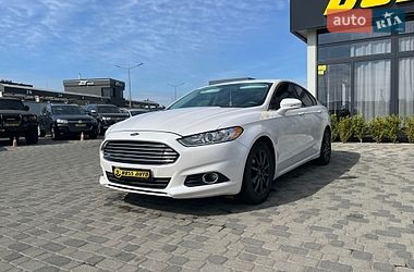 Седан Ford Fusion 2016 в Мукачевому