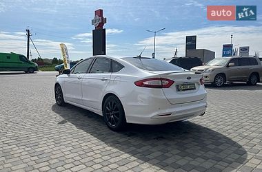 Седан Ford Fusion 2016 в Мукачевому