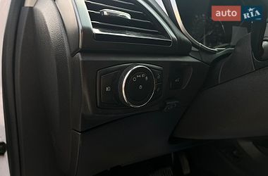 Седан Ford Fusion 2016 в Мукачевому