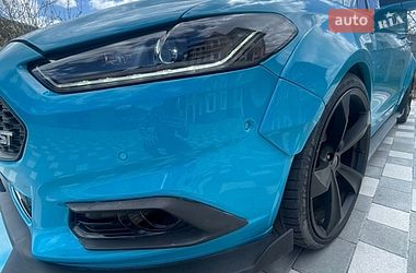 Седан Ford Fusion 2013 в Львові