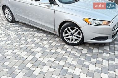 Седан Ford Fusion 2016 в Овручі