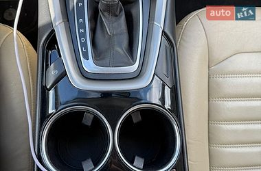 Седан Ford Fusion 2012 в Стрию