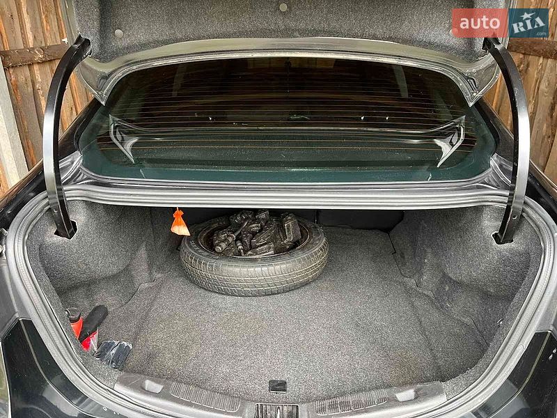Седан Ford Fusion 2014 в Чернігові