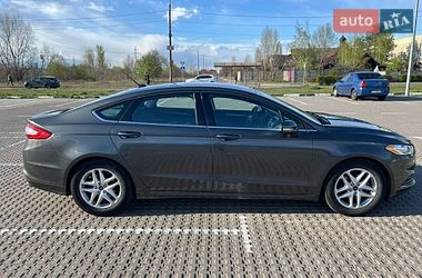 Седан Ford Fusion 2015 в Києві