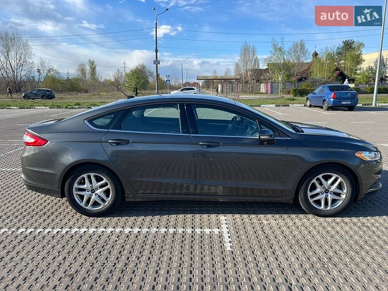 Седан Ford Fusion 2015 в Києві