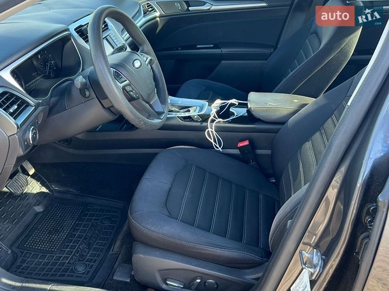 Седан Ford Fusion 2015 в Києві