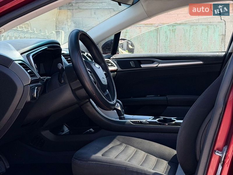 Седан Ford Fusion 2013 в Запоріжжі