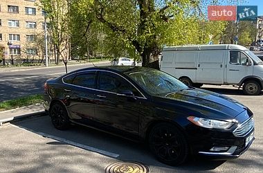 Седан Ford Fusion 2016 в Ужгороді