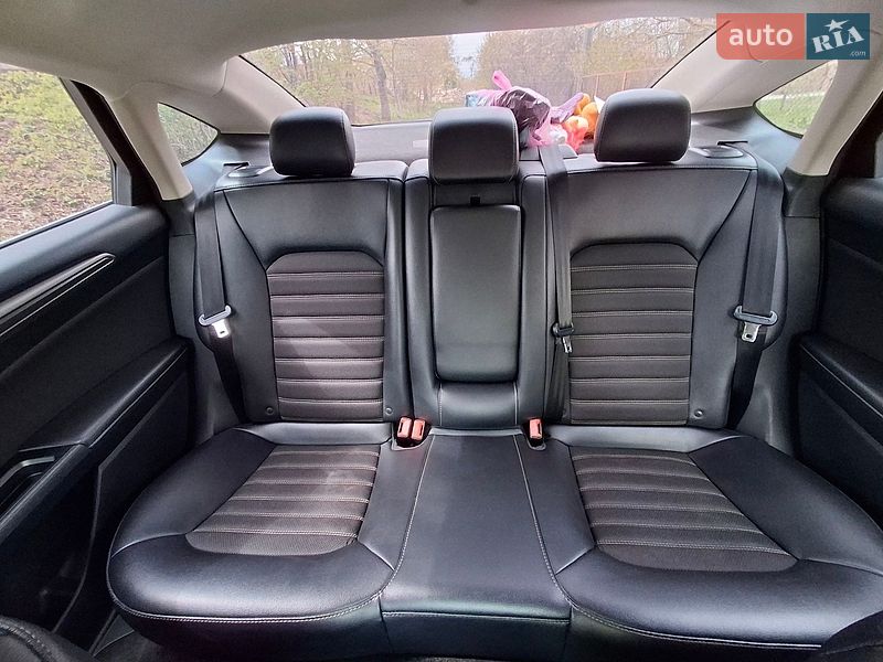 Седан Ford Fusion 2017 в Барышевке