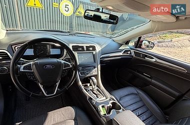 Седан Ford Fusion 2016 в Чернігові