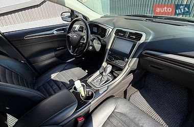 Седан Ford Fusion 2016 в Чернігові