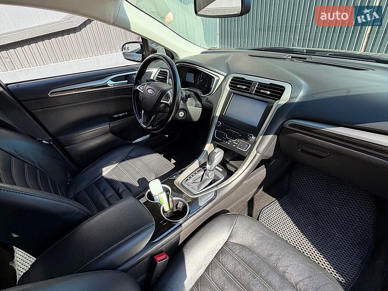 Седан Ford Fusion 2016 в Чернігові