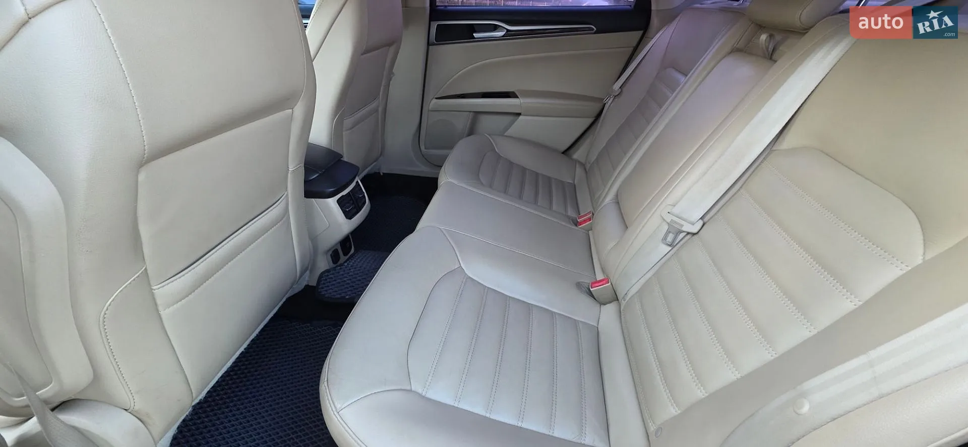 2016 Ford Fusion - мініатюра 10