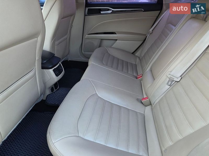 Седан Ford Fusion 2016 в Києві
