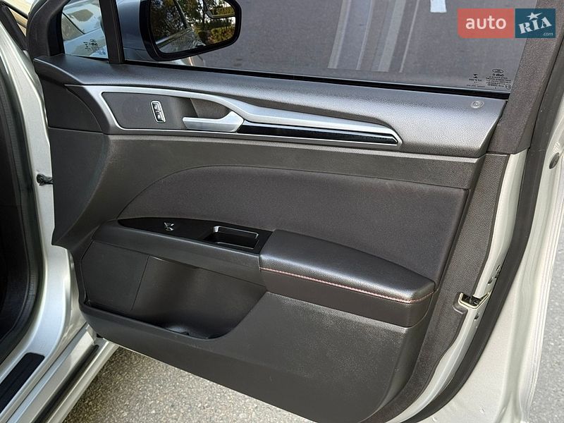 Седан Ford Fusion 2014 в Белой Церкви