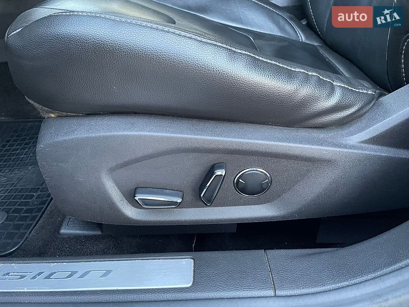 Седан Ford Fusion 2012 в Коломиї