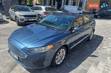 Седан Ford Fusion 2018 в Киеве