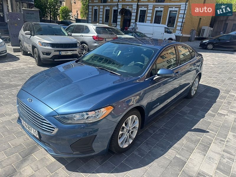 Седан Ford Fusion 2018 в Киеве