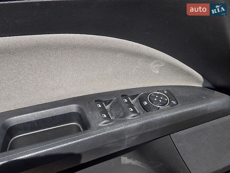 Седан Ford Fusion 2014 в Києві