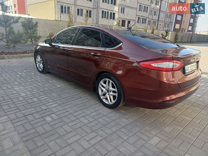 Седан Ford Fusion 2014 в Днепре