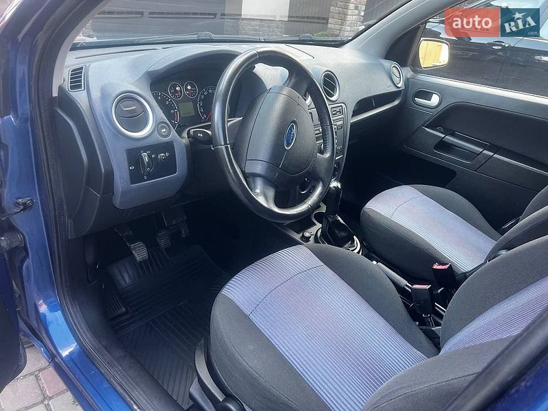 Хэтчбек Ford Fusion 2009 в Кременчуге