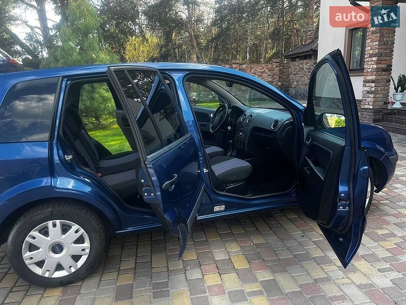 Хэтчбек Ford Fusion 2009 в Кременчуге